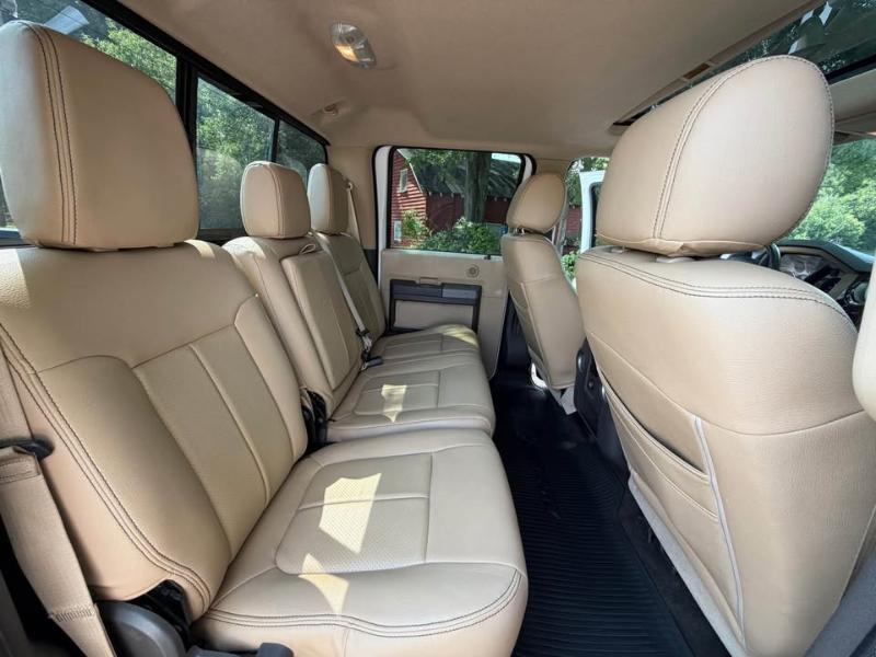 Ford Super Duty F-250 SRW 4WD Crew Cab 156" Lariat 2012