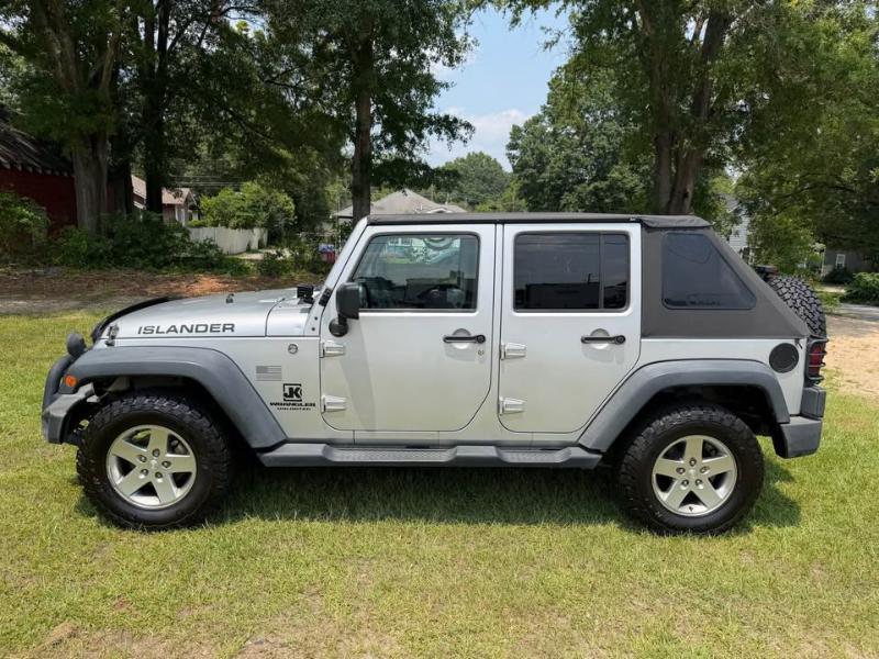 Jeep Wrangler Unlimited  2010
