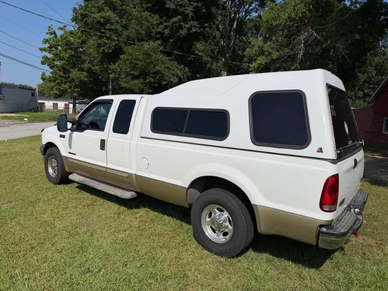 Ford Super Duty F-250 Supercab 142" Lariat 2000