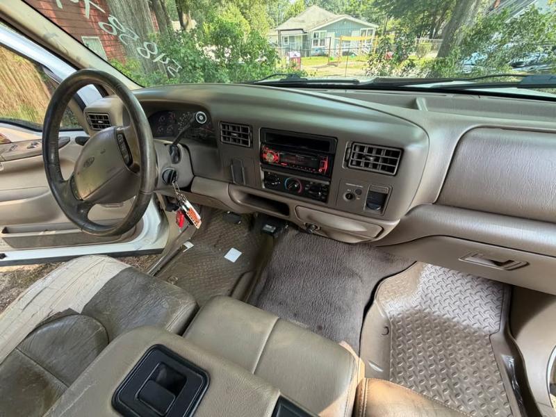 Ford Super Duty F-250 Supercab 142" Lariat 2000