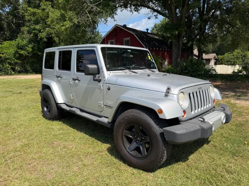Jeep Wrangler Unlimited  2011