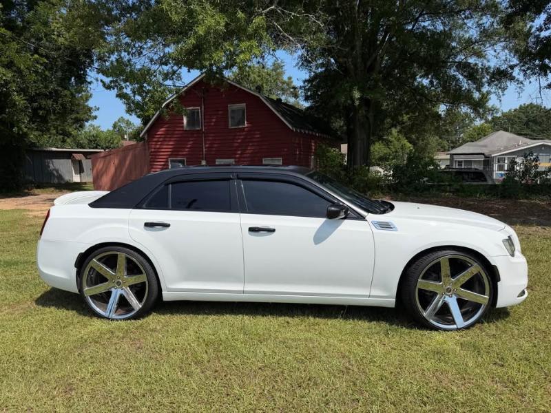 Chrysler 300  2016