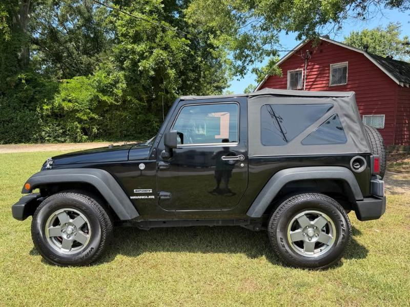 Jeep Wrangler 4WD 2dr Sport 2013
