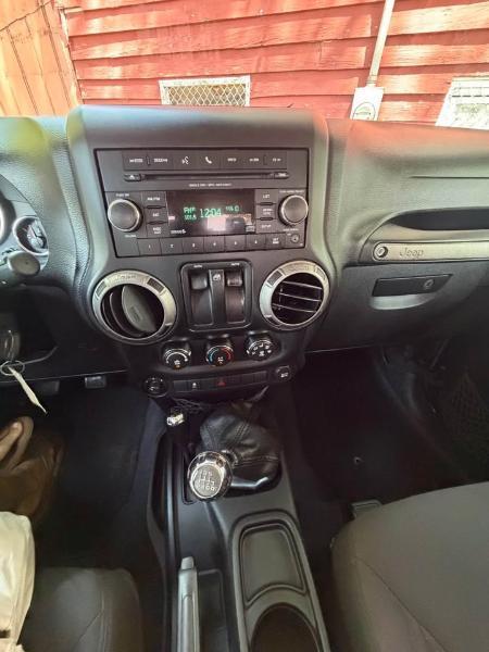 Jeep Wrangler 4WD 2dr Sport 2013