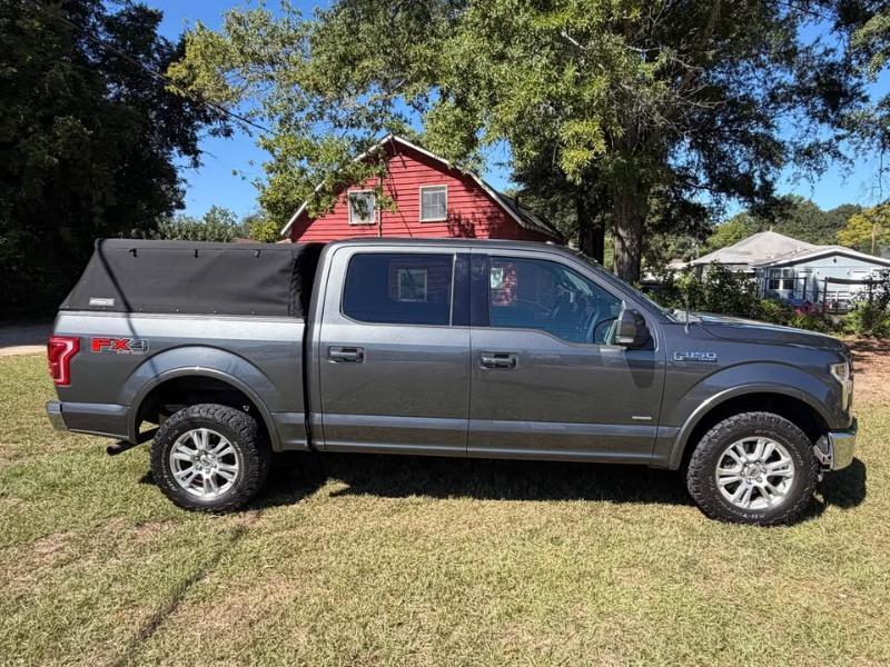 Ford F-150 4WD SuperCrew 145" Lariat 2016