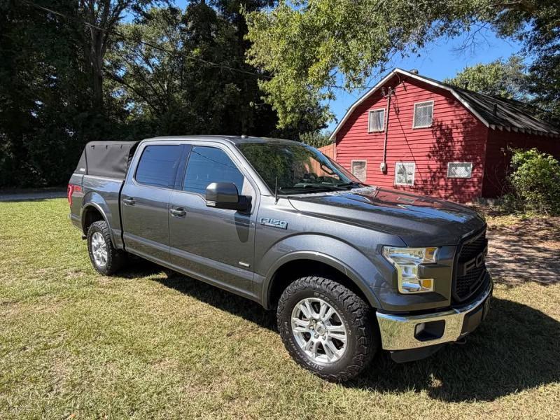 Ford F-150 4WD SuperCrew 145" Lariat 2016