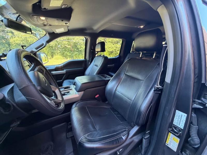 Ford F-150 4WD SuperCrew 145" Lariat 2016