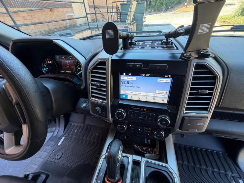 Ford F-150 4WD SuperCrew 145" Lariat 2016