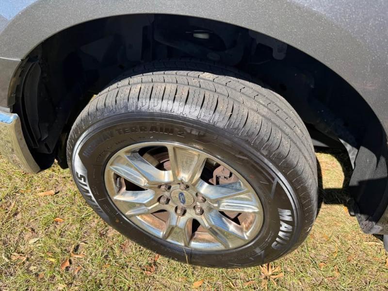 Ford F-150 2WD SuperCrew 145" XLT 2015