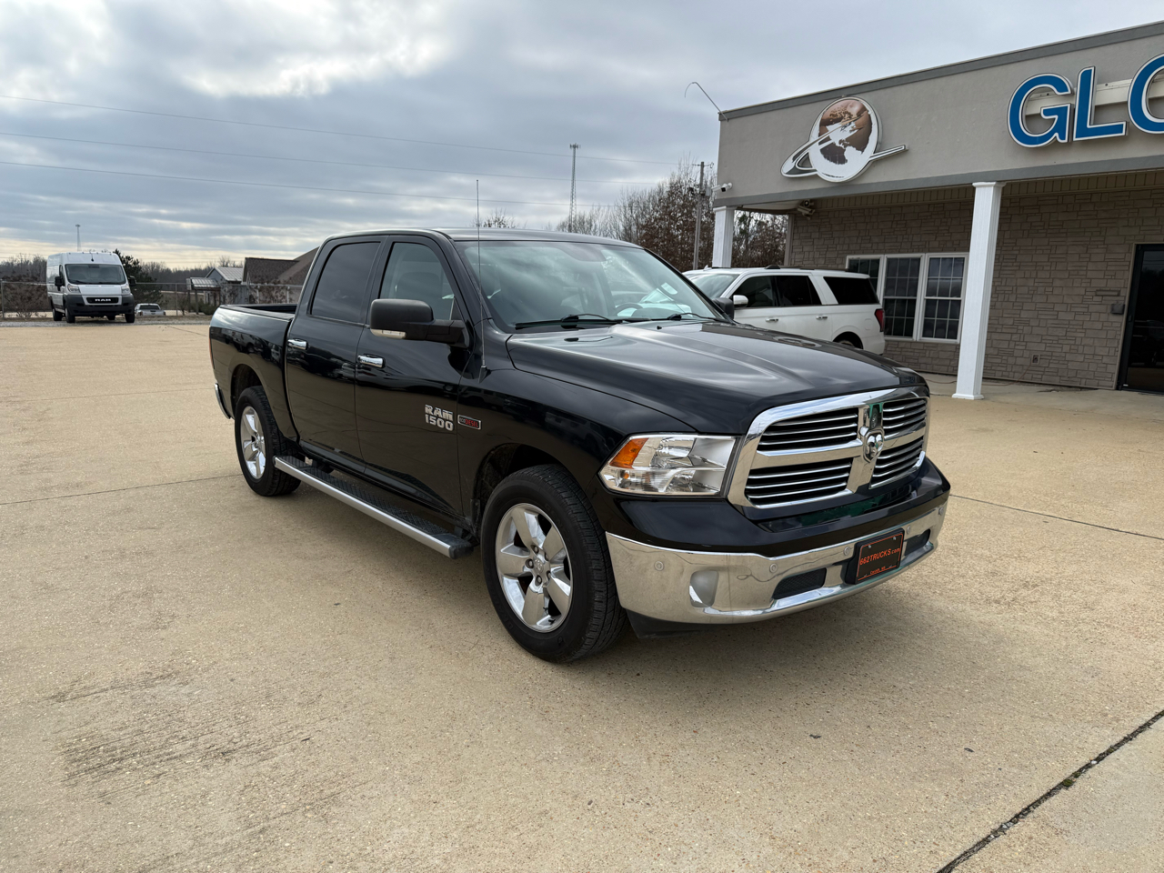 RAM 1500 2WD Crew Cab 140.5" SLT 2015