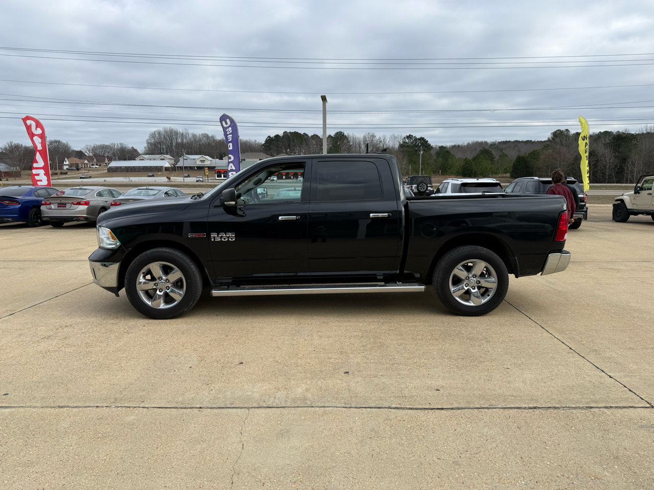 RAM 1500 2WD Crew Cab 140.5" SLT 2015
