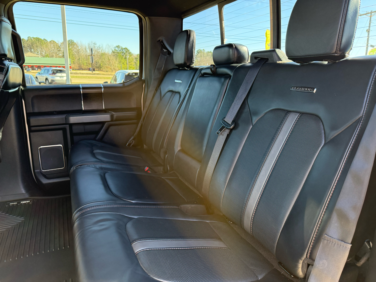 Ford F-150 4WD SuperCrew 145" Platinum 2020