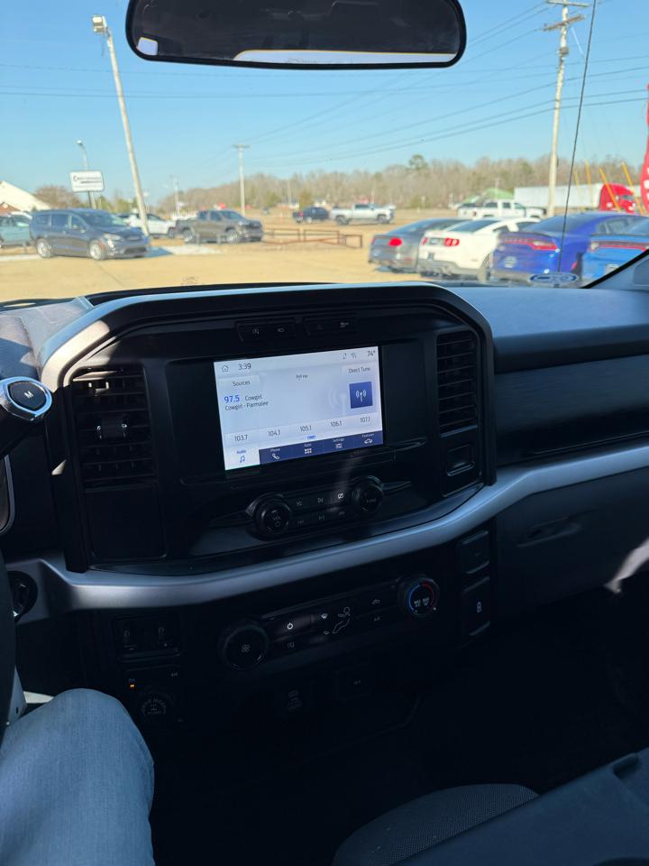 Ford F-150 4WD Reg Cab 126" XLT 2021