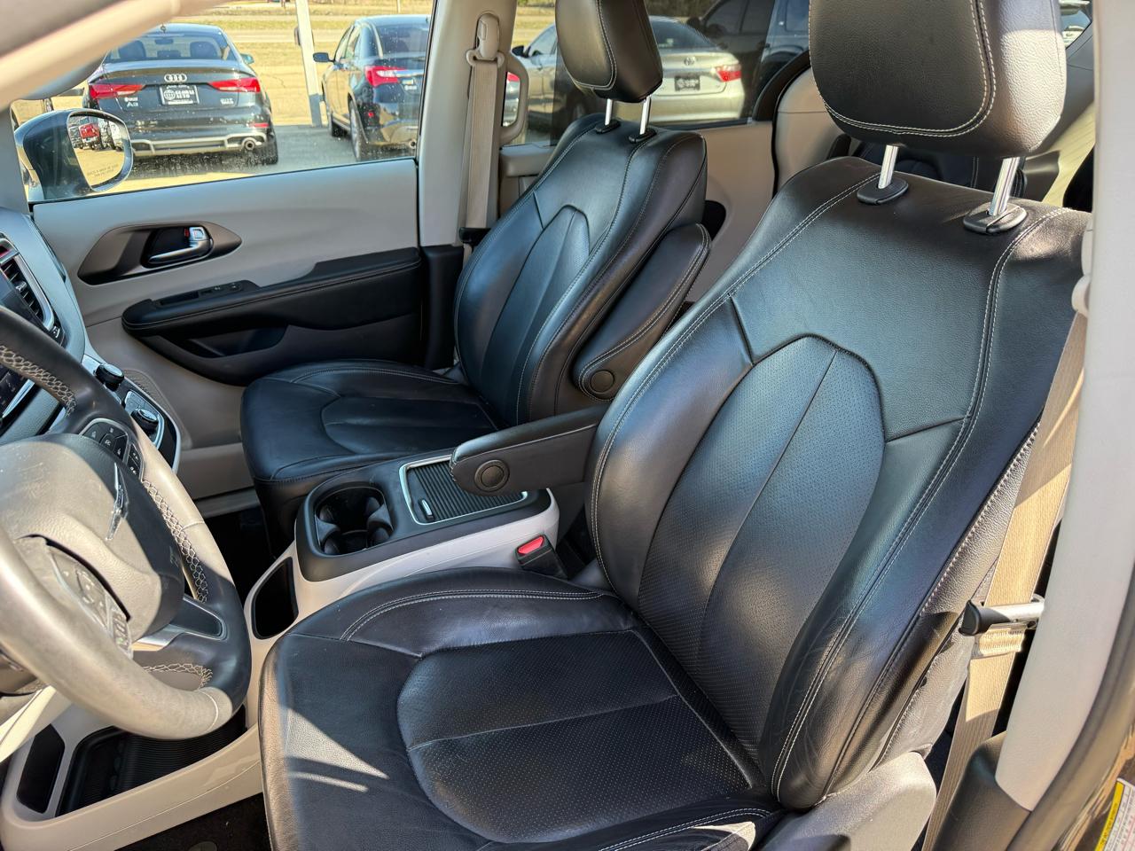 Chrysler Pacifica Touring-L 2022