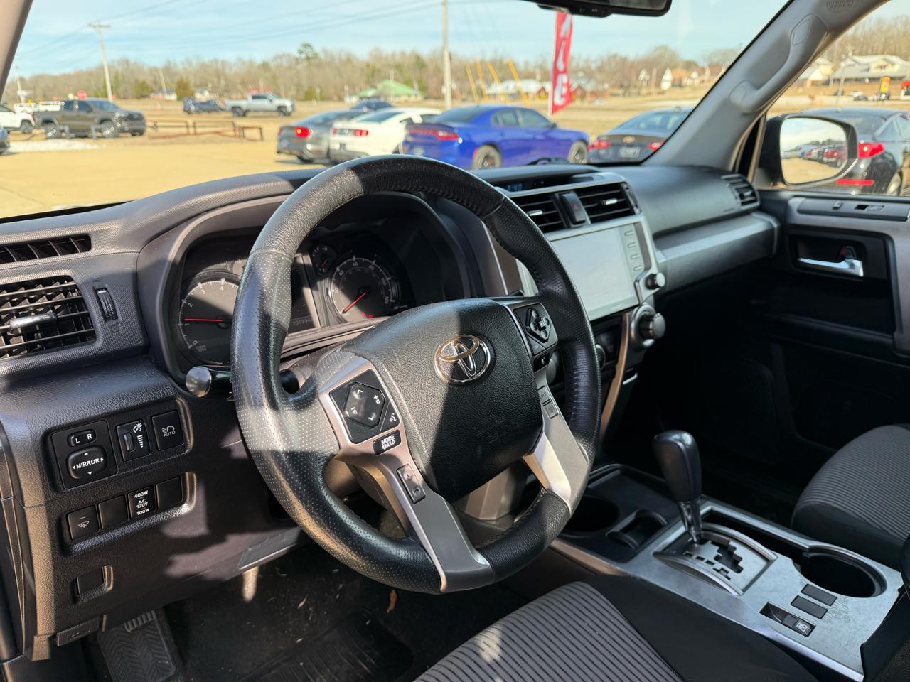 Toyota 4Runner SR5 2021