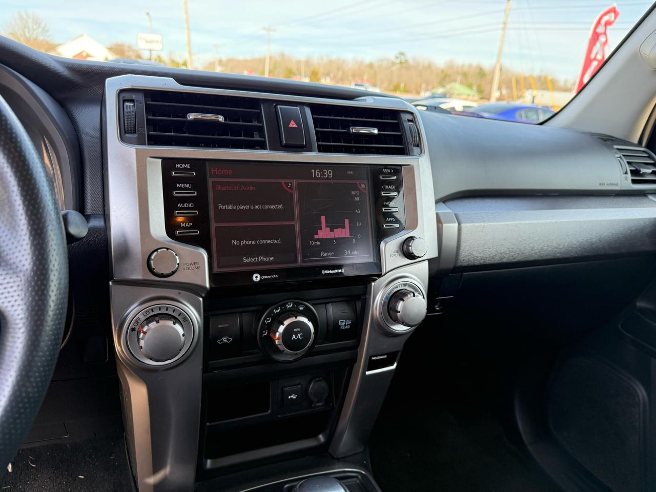 Toyota 4Runner SR5 2021