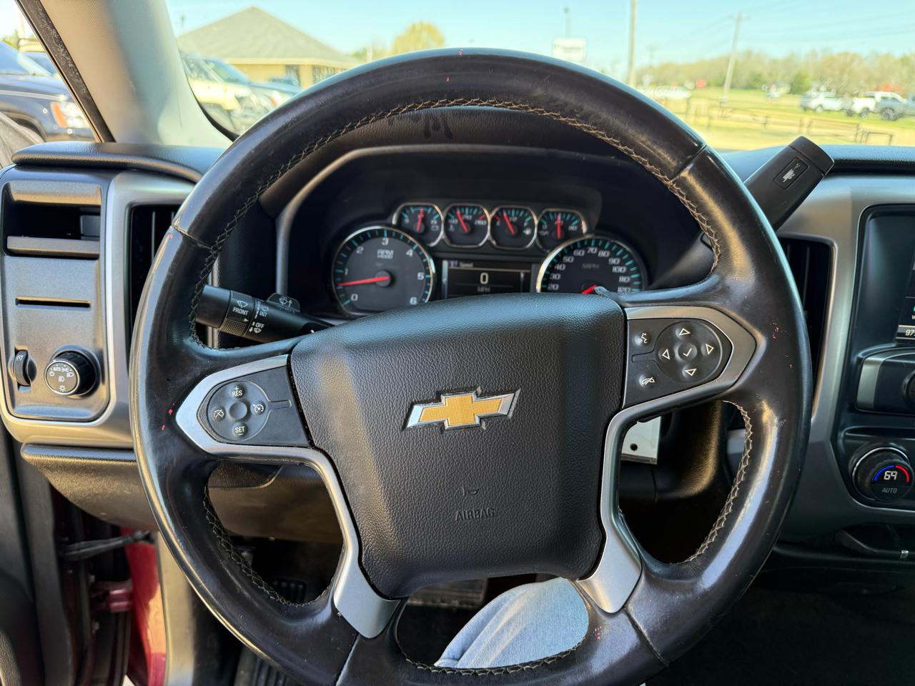 Chevrolet Silverado 1500 1LT Crew Cab 2WD 2015