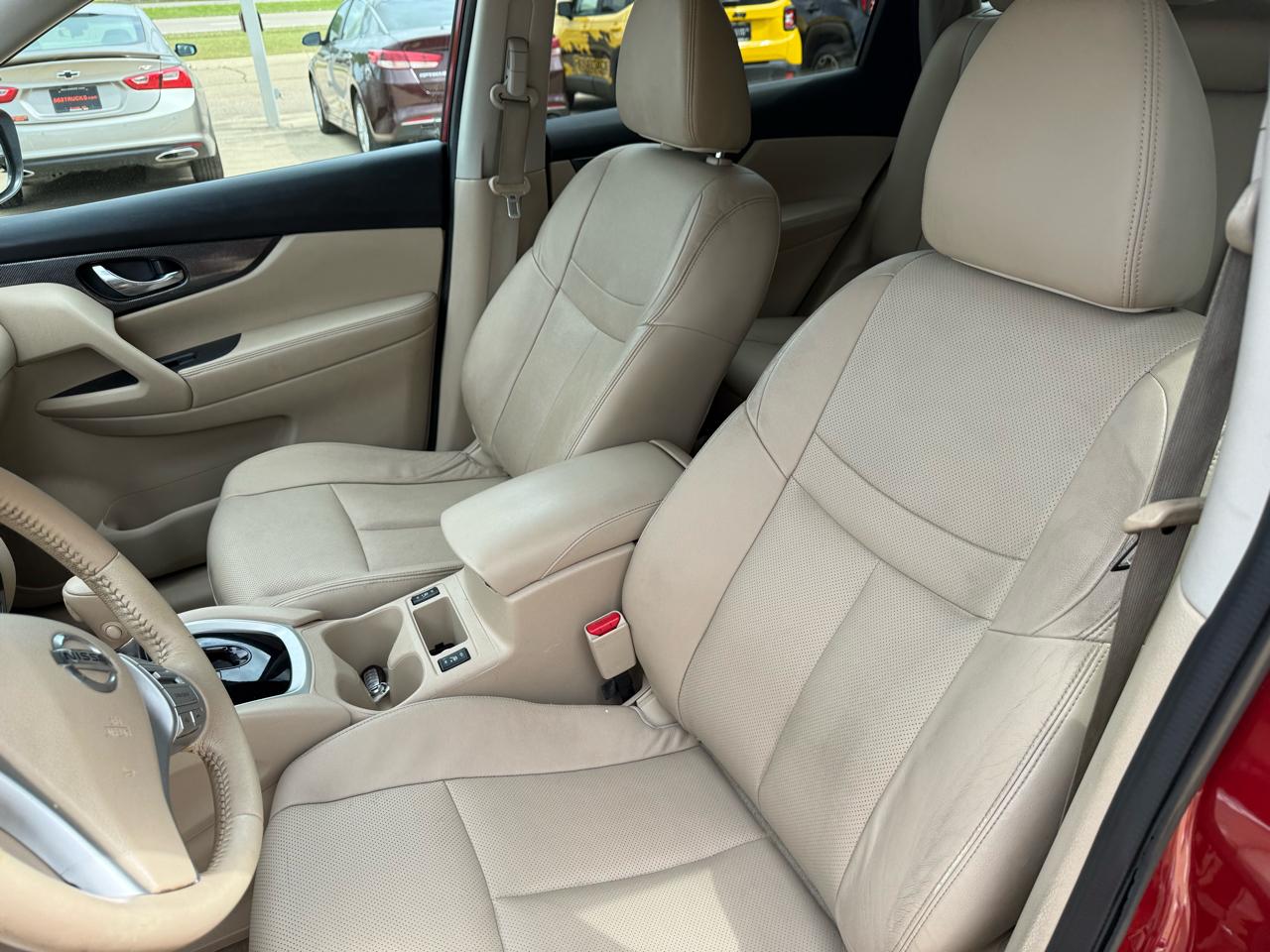 Nissan Rogue S 2WD 2014