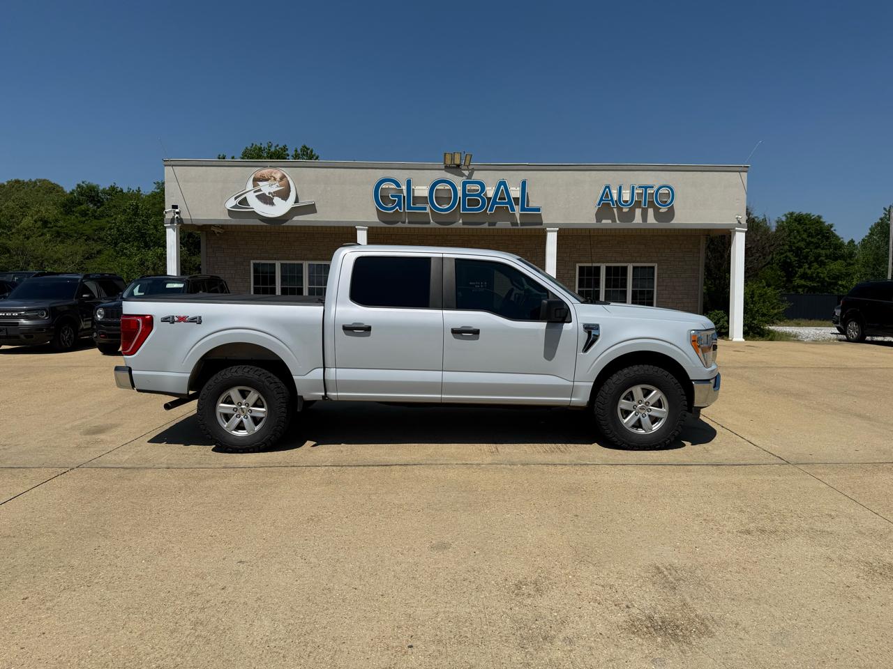 Ford F-150 4WD SuperCab 145" XLT 2022