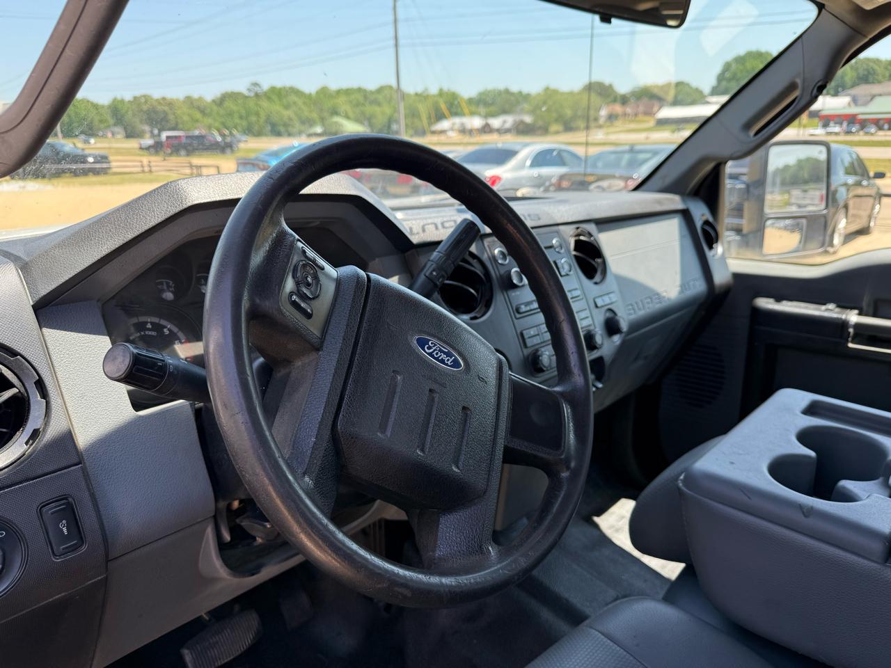 Ford F-350 SD XL SuperCab Long Bed DRW 2WD 2012