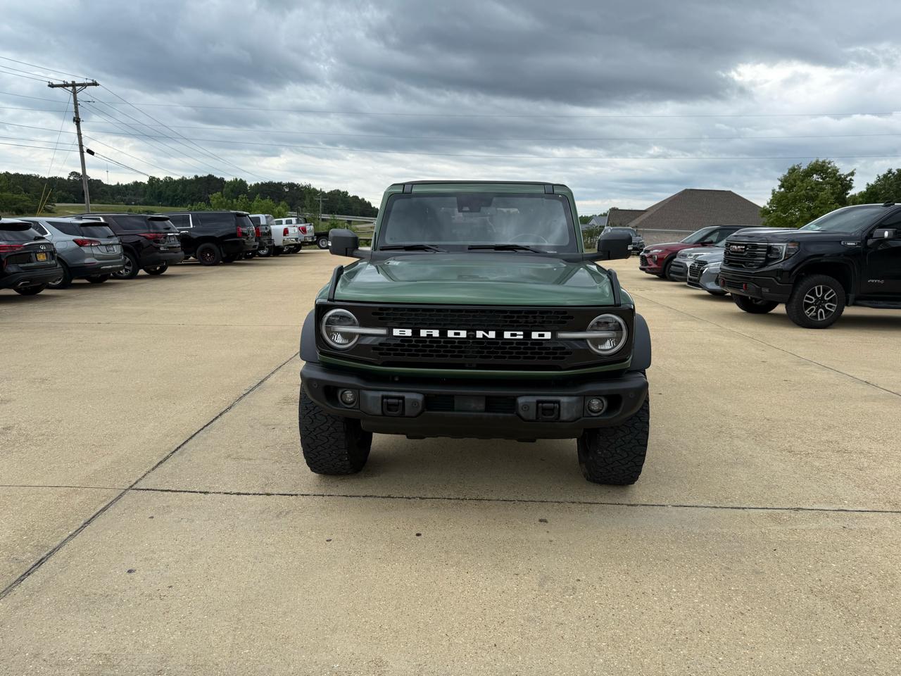 Ford Bronco Base 4-Door w/Advanced 2023