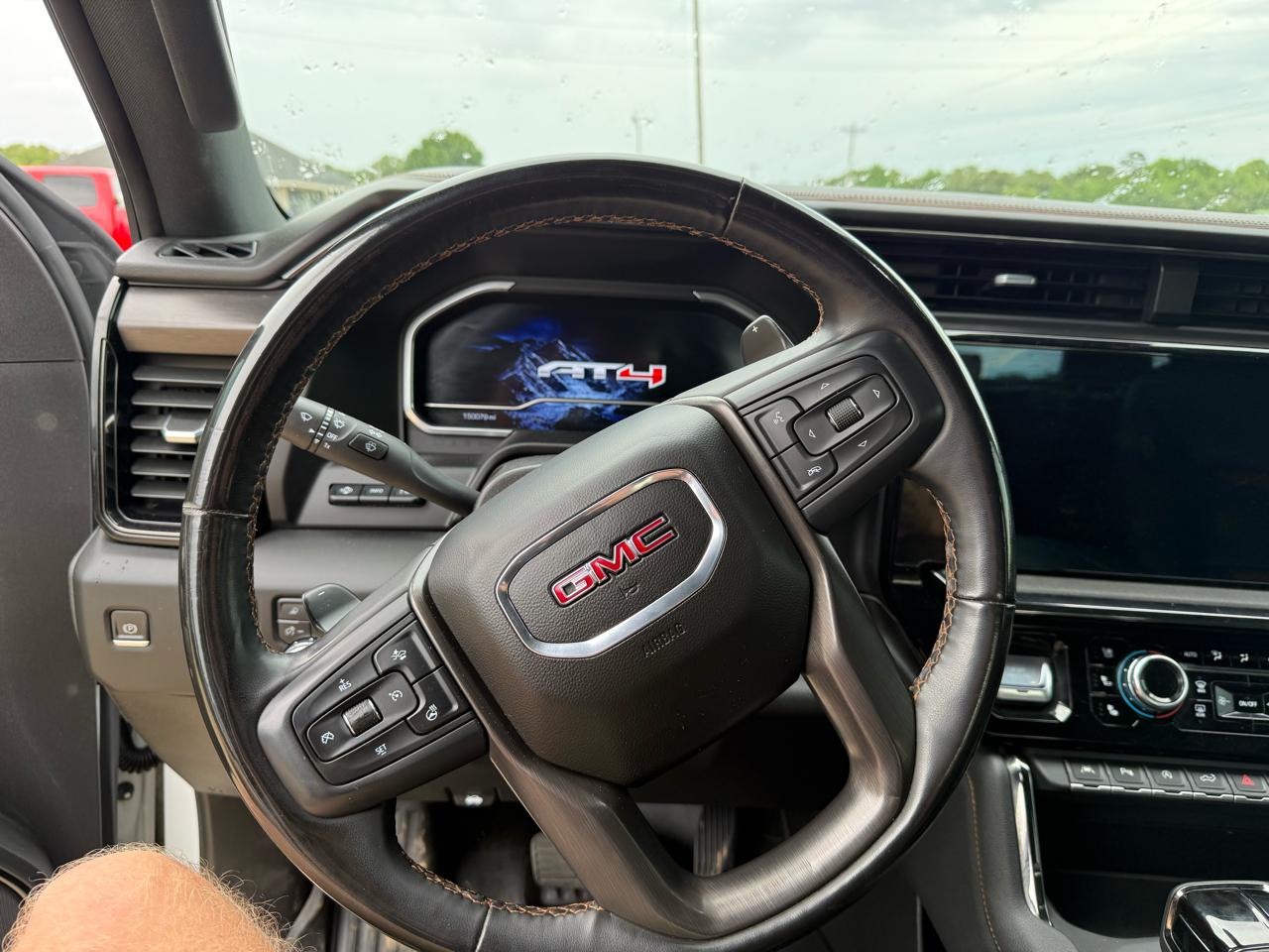 GMC Sierra 1500 AT4 Crew Cab 4WD 2023