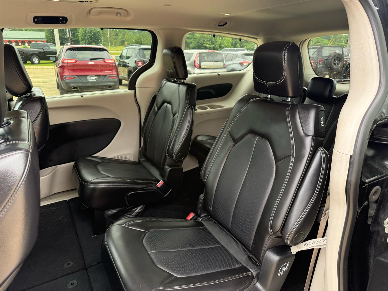 Chrysler Pacifica Touring-L 2022