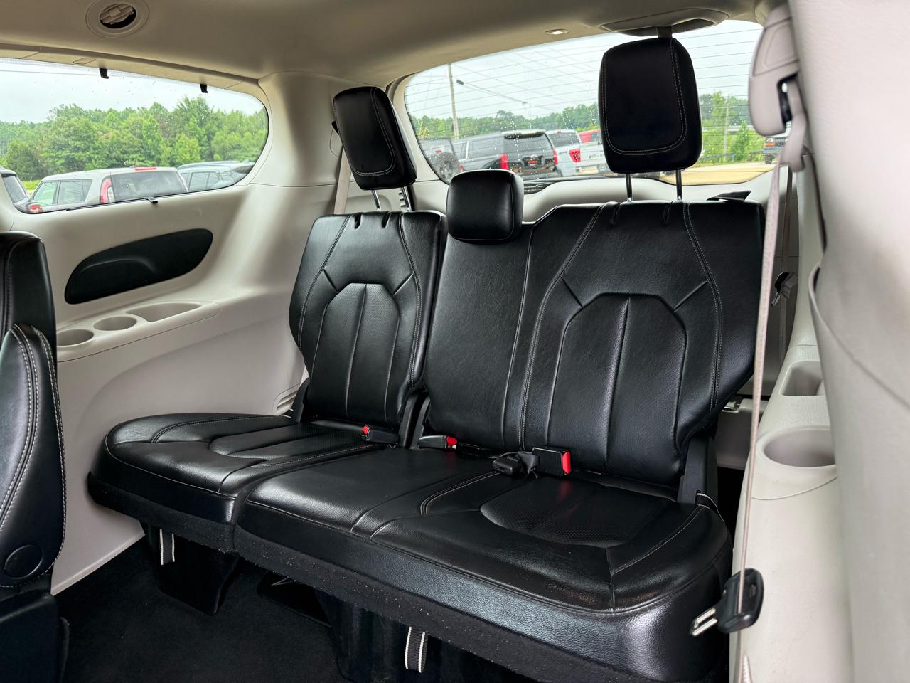Chrysler Pacifica Touring-L 2022