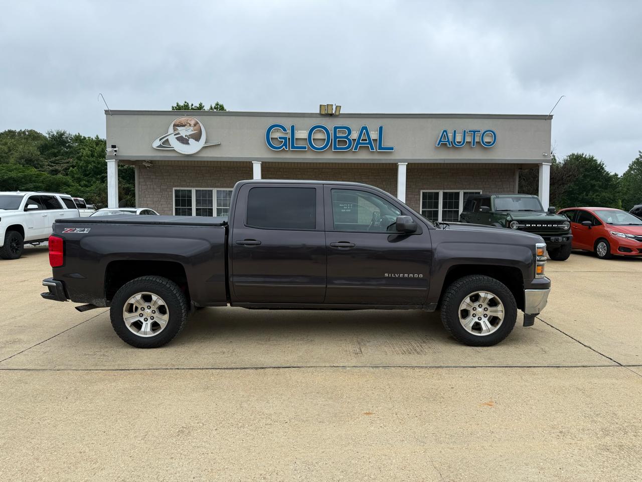 2015 Chevrolet Silverado 1500 LT Crew Cab Long Box 4WD