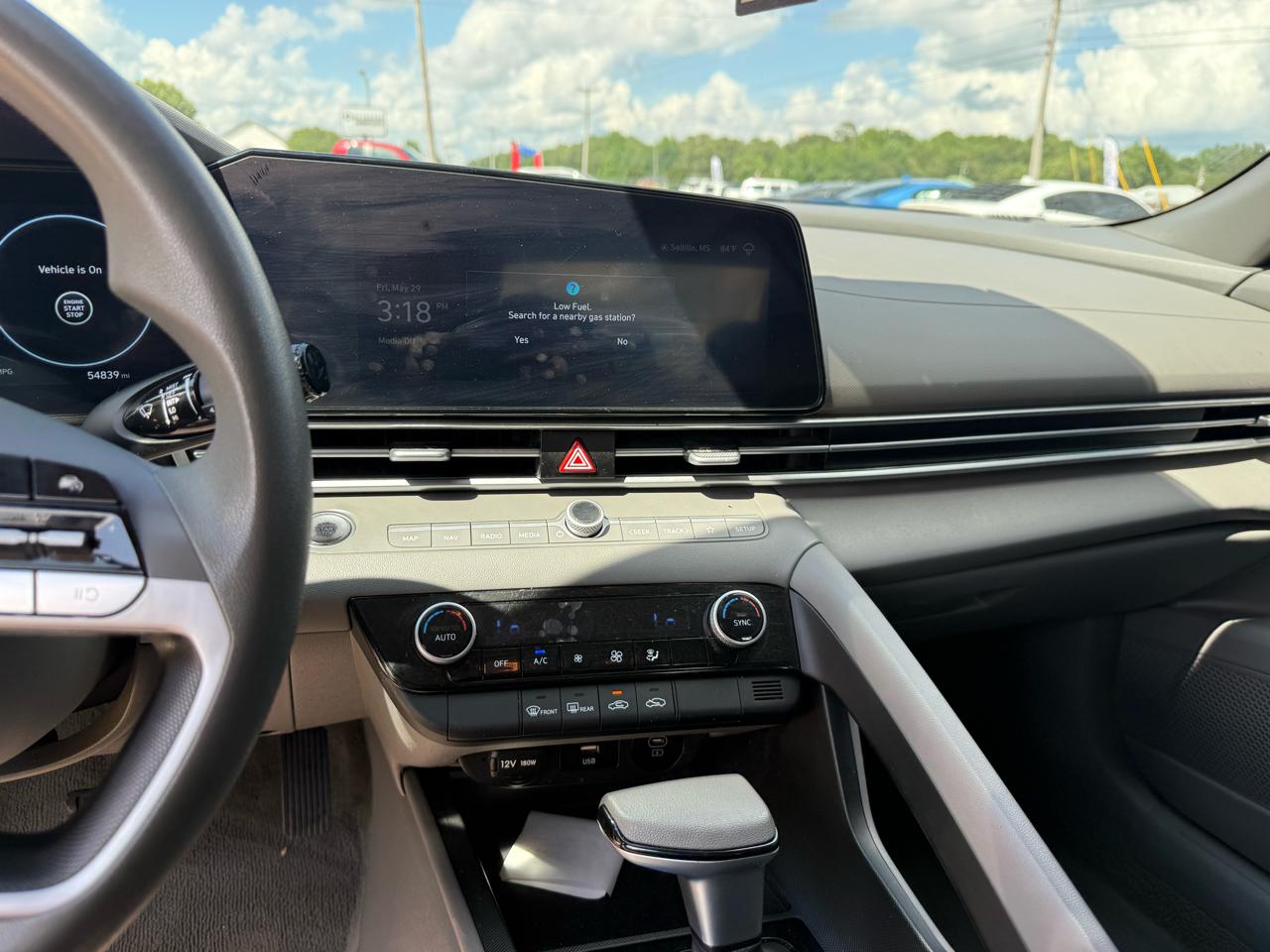 Hyundai Elantra SEL 2024