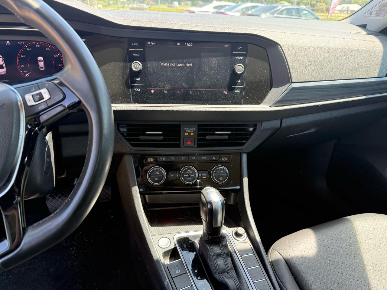 Volkswagen Jetta 1.4T SEL 8A 2020