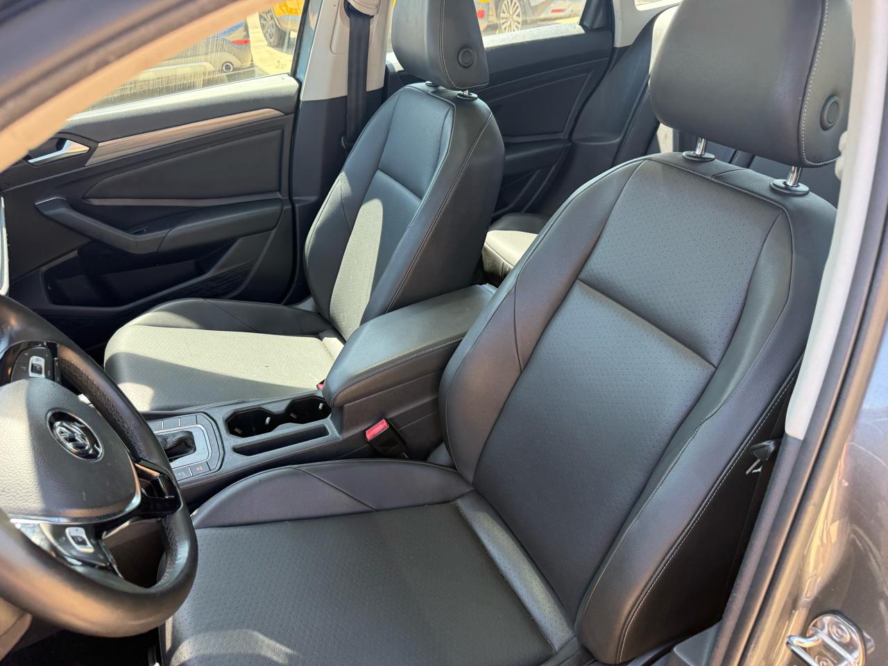 Volkswagen Jetta 1.4T SEL 8A 2020