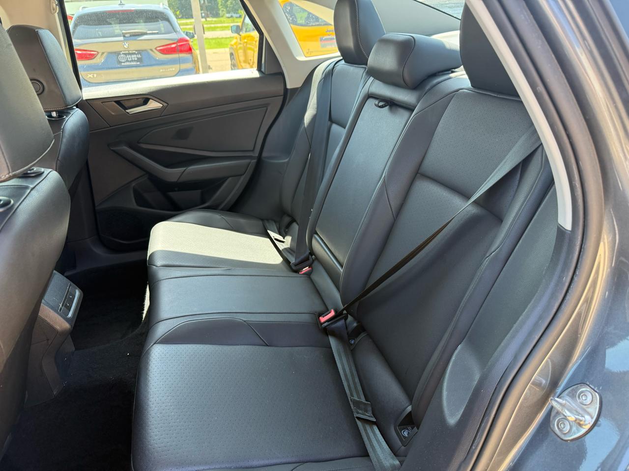 Volkswagen Jetta 1.4T SEL 8A 2020