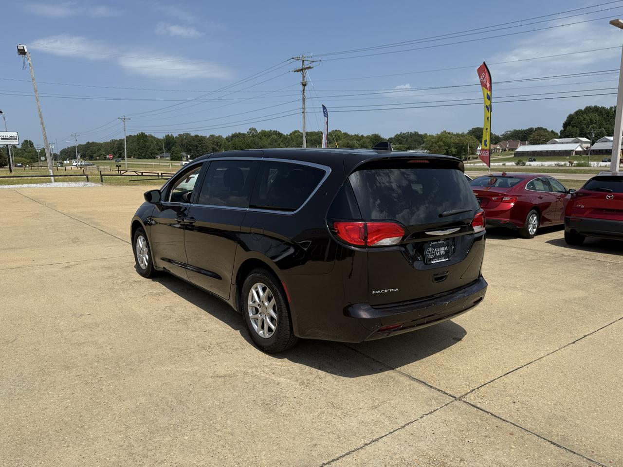 Chrysler Pacifica Touring 2017