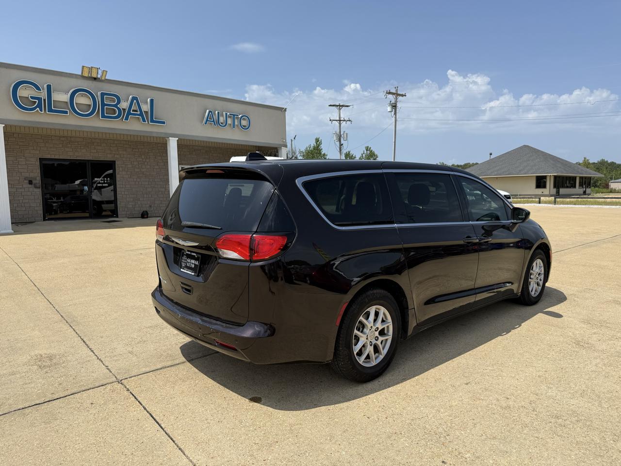 Chrysler Pacifica Touring 2017