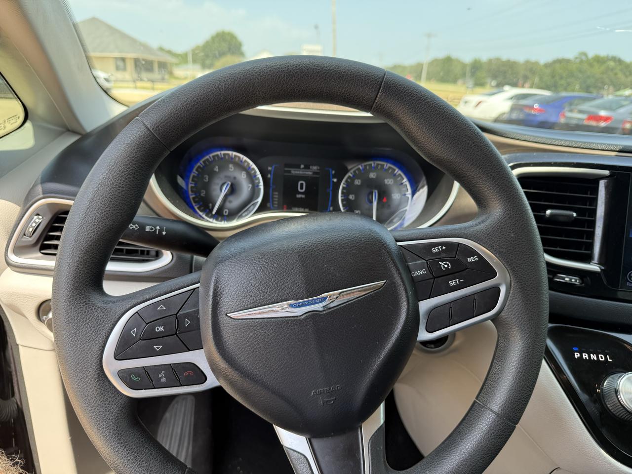 Chrysler Pacifica Touring 2017