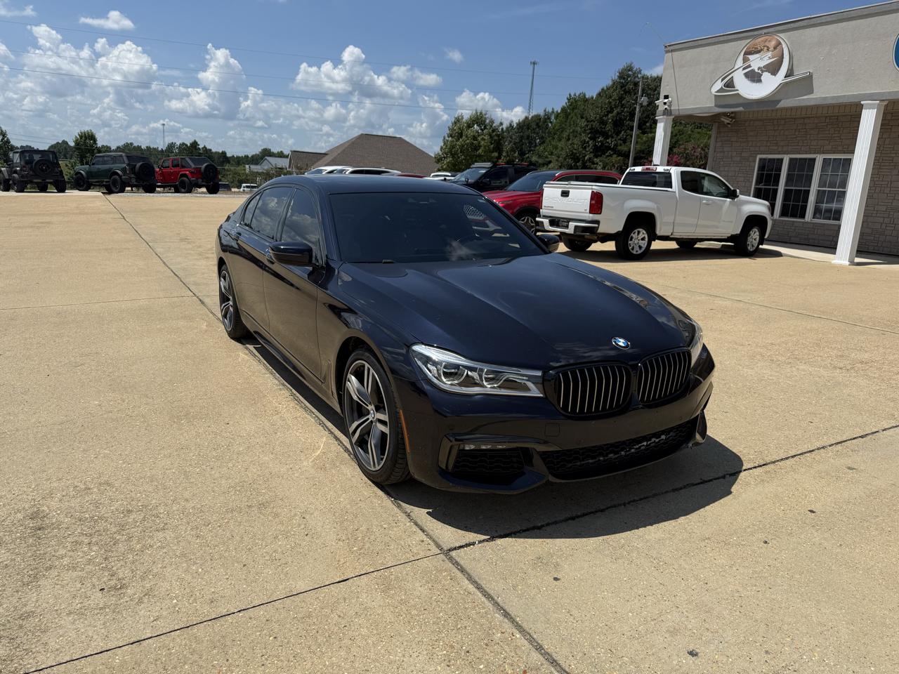 BMW 7-Series 750i 2019