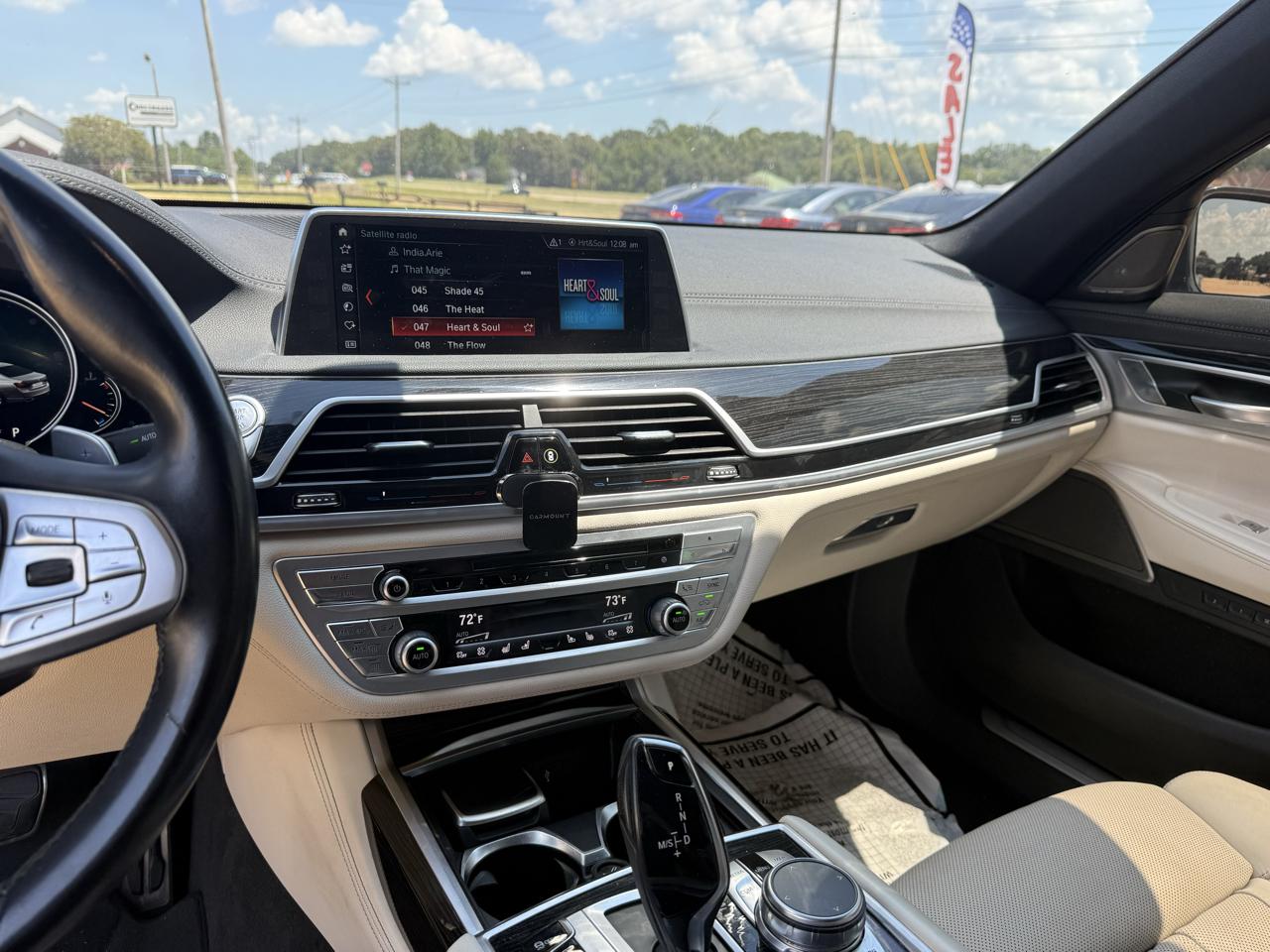 BMW 7-Series 750i 2019