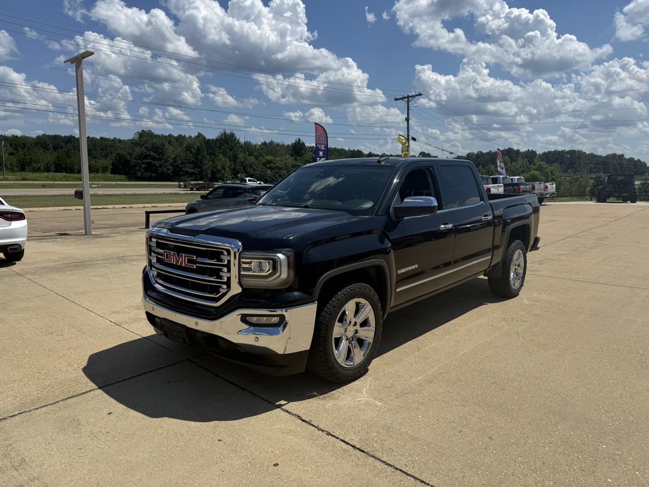 GMC Sierra 1500 Base Crew Cab Long Box 2WD 2017