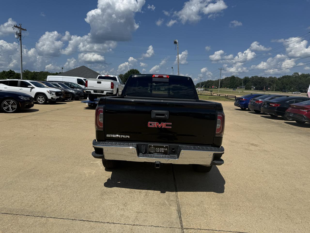 GMC Sierra 1500 Base Crew Cab Long Box 2WD 2017