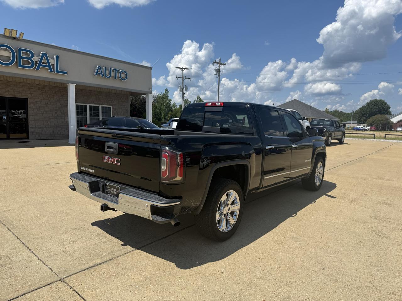 GMC Sierra 1500 Base Crew Cab Long Box 2WD 2017