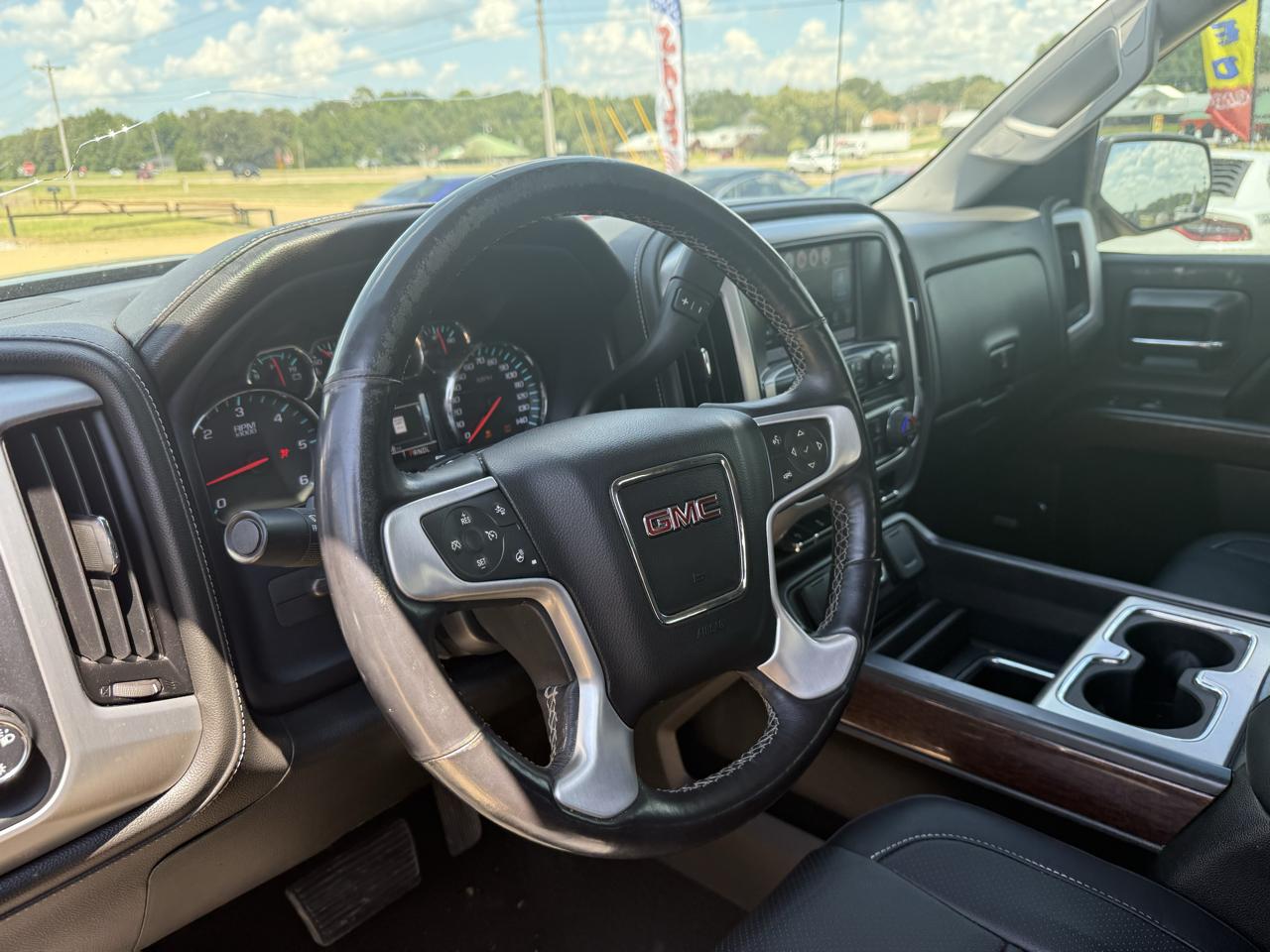 GMC Sierra 1500 Base Crew Cab Long Box 2WD 2017