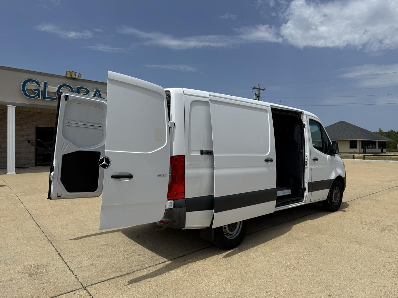 Mercedes-Benz Sprinter 1500 144-in. WB 2022