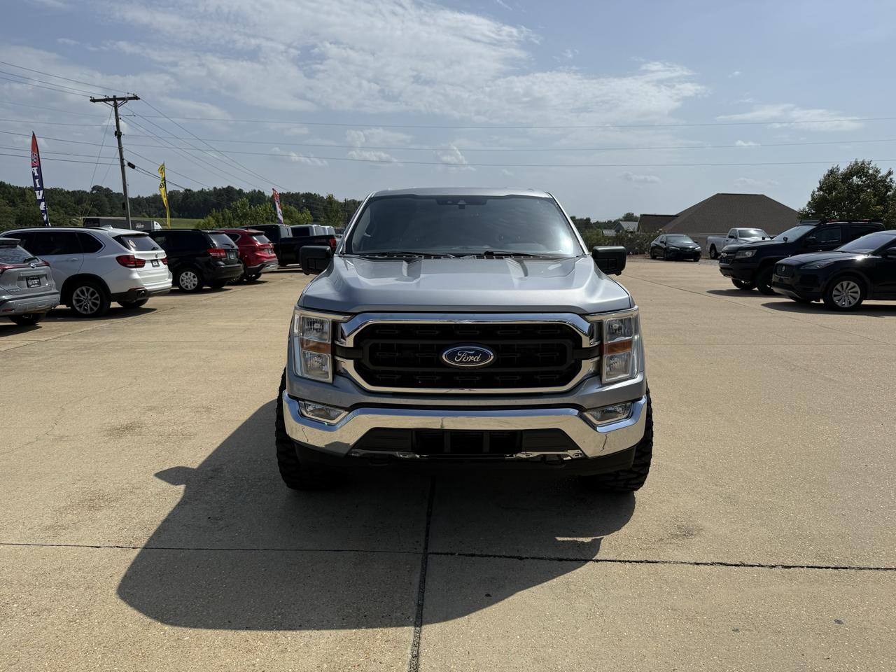Ford F-150 4WD SuperCrew 145" XLT 2022