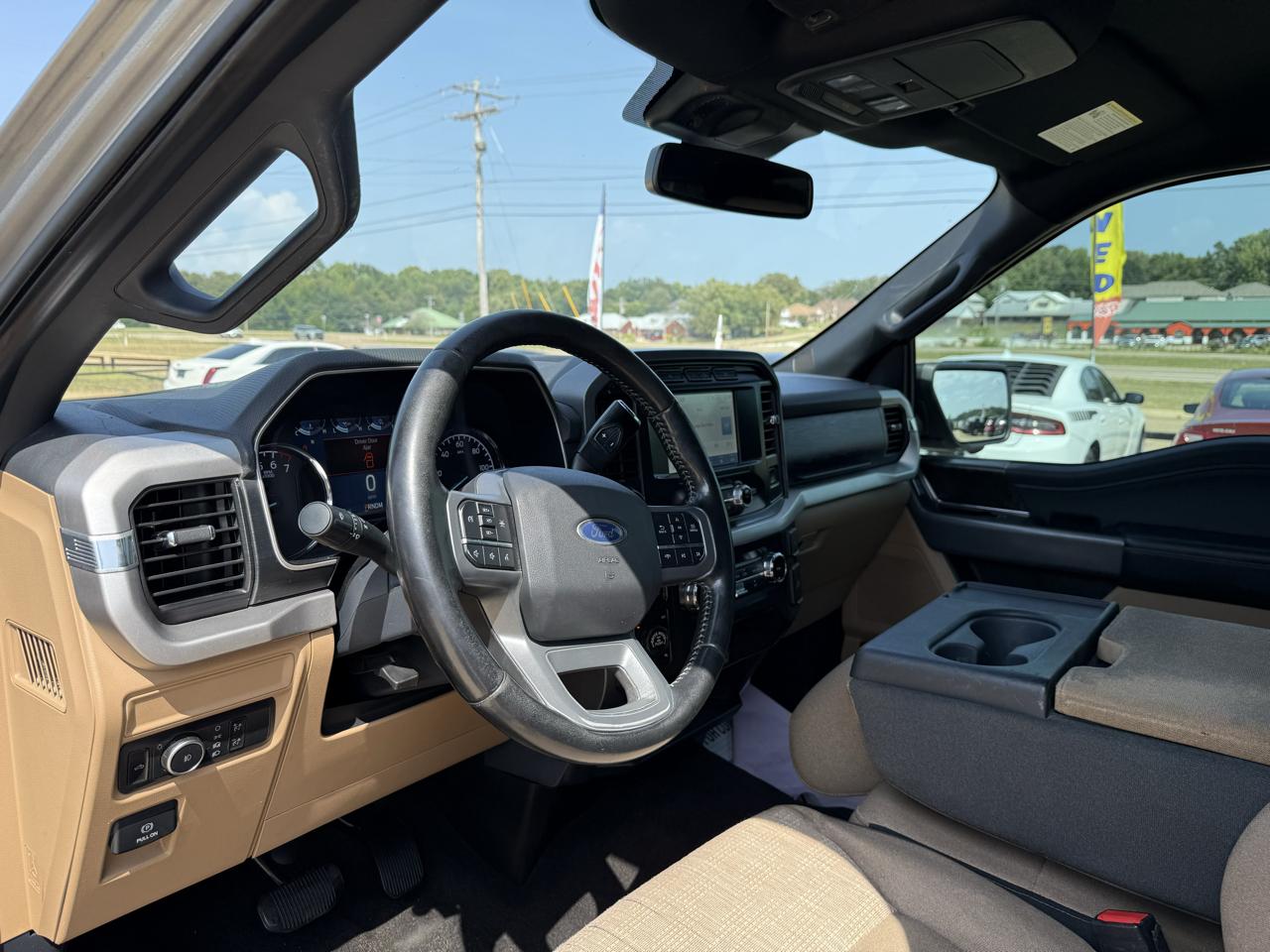 Ford F-150 4WD SuperCrew 145" XLT 2022