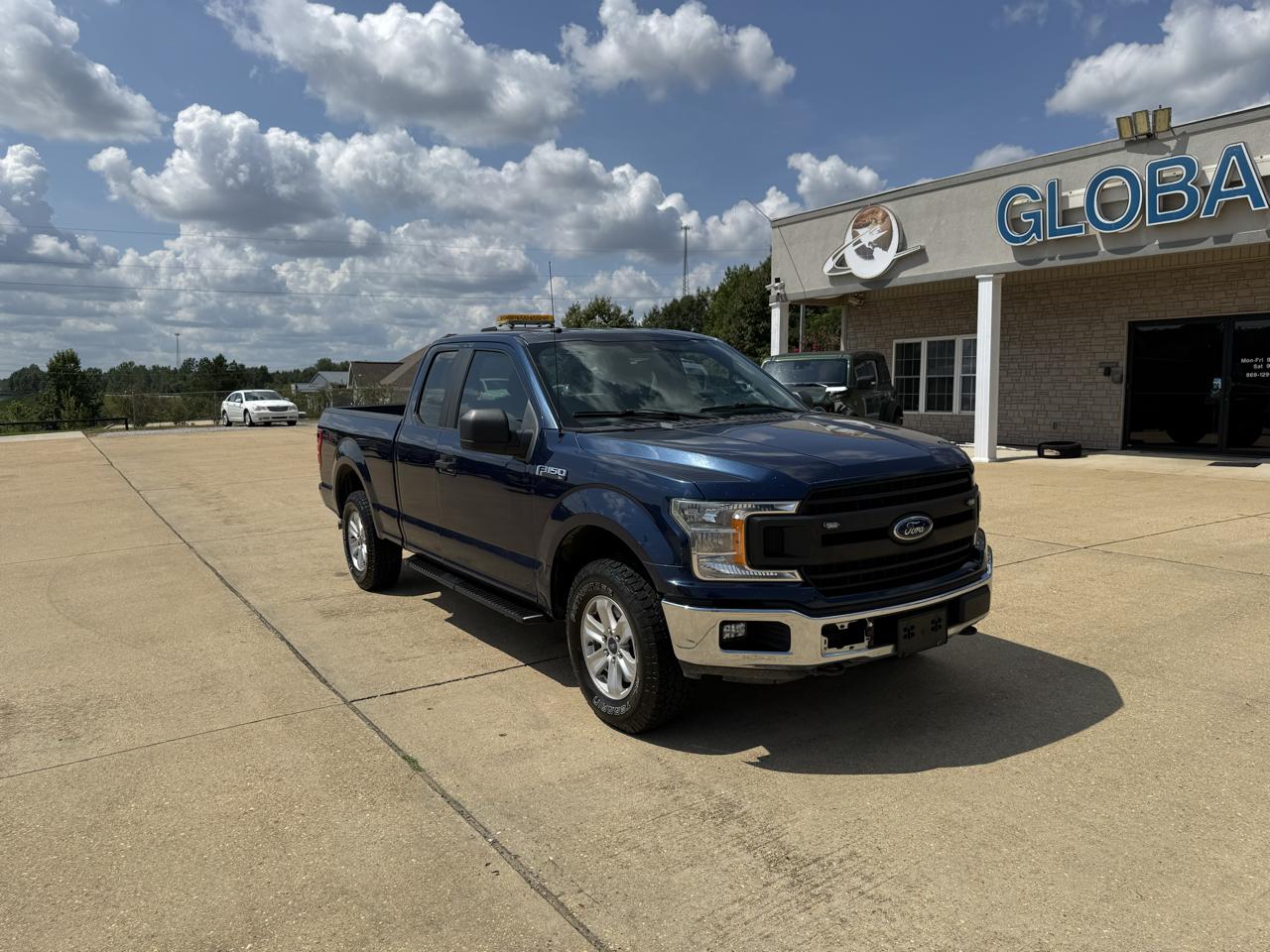 Ford F-150 Reg. Cab Short Bed 4WD 2019