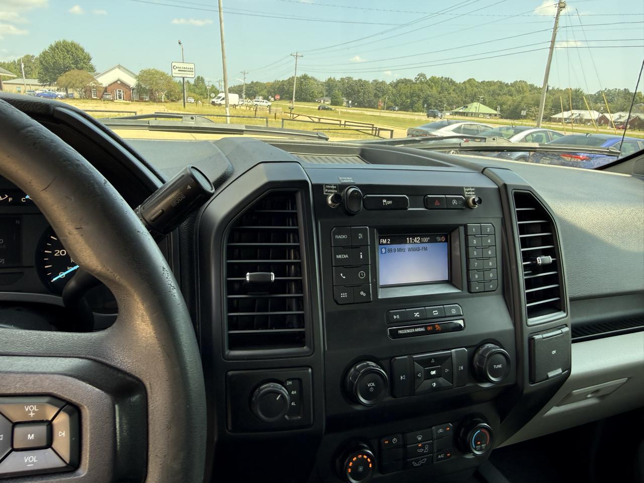 Ford F-150 Reg. Cab Short Bed 4WD 2019