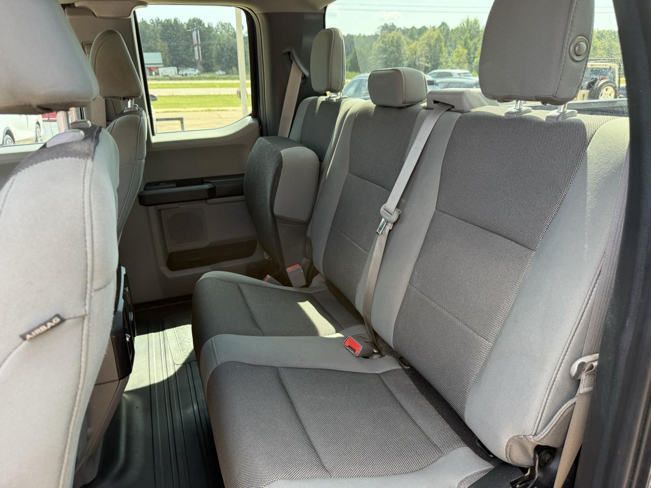 Ford F-150 Reg. Cab Short Bed 4WD 2019