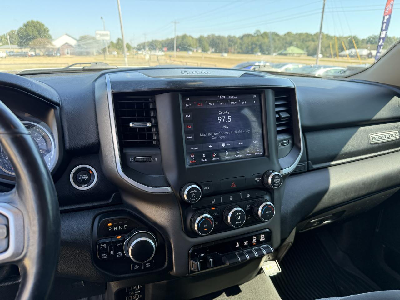 RAM 1500 Big Horn Crew Cab SWB 4WD 2020