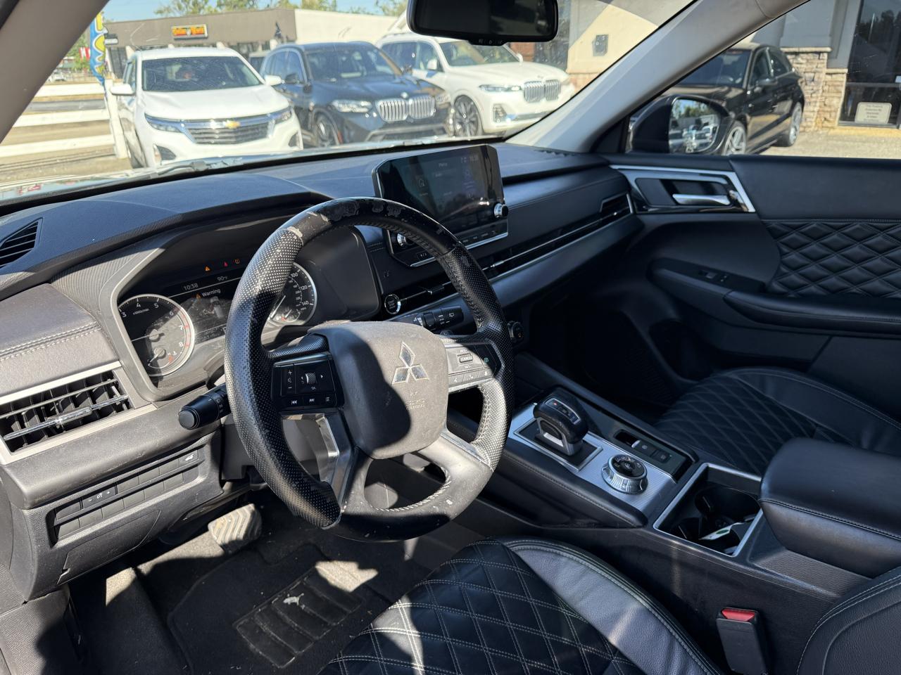 Mitsubishi Outlander SEL 2WD 2022
